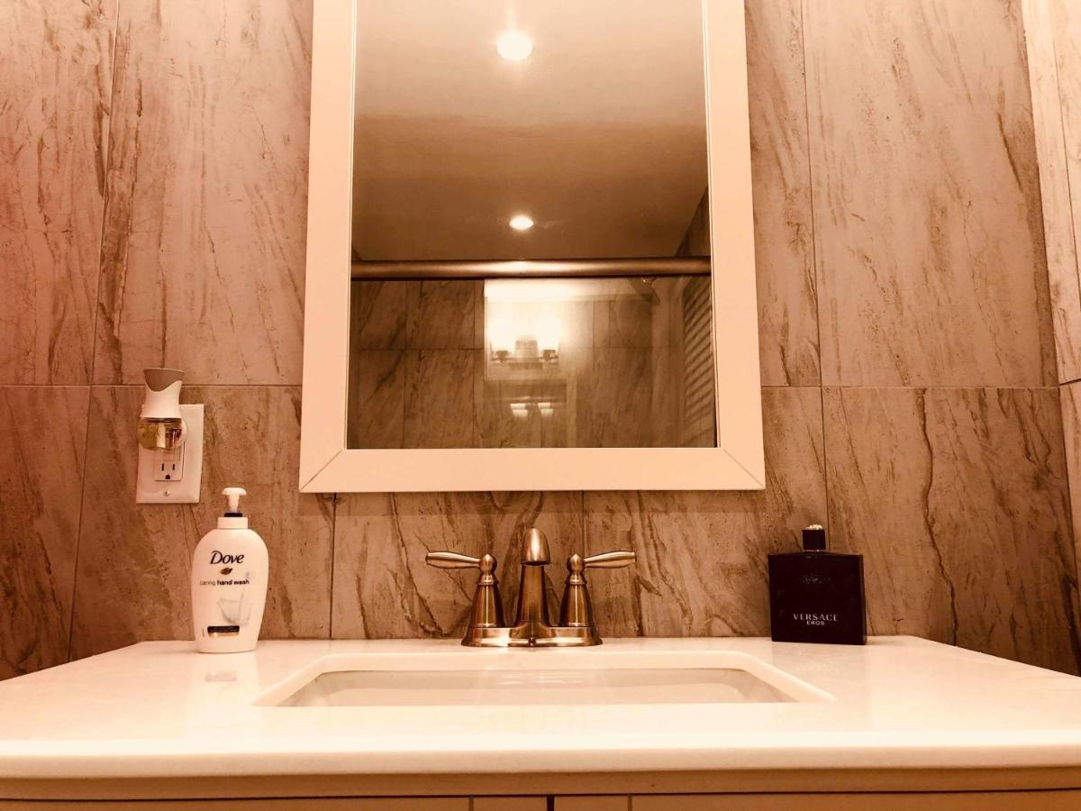 Elegant Marble Suite #6 Нассау Экстерьер фото