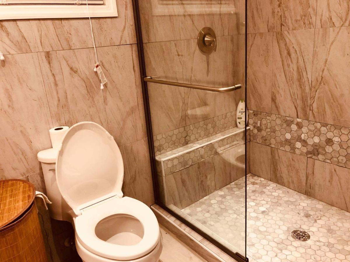 Elegant Marble Suite #6 Нассау Экстерьер фото